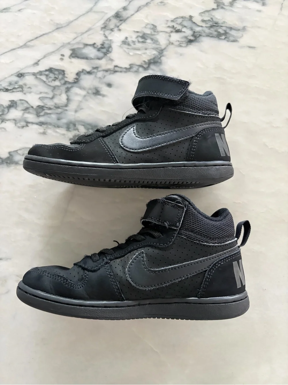 Nike Kids Black Mid-Top Sneakers with velcro Strap